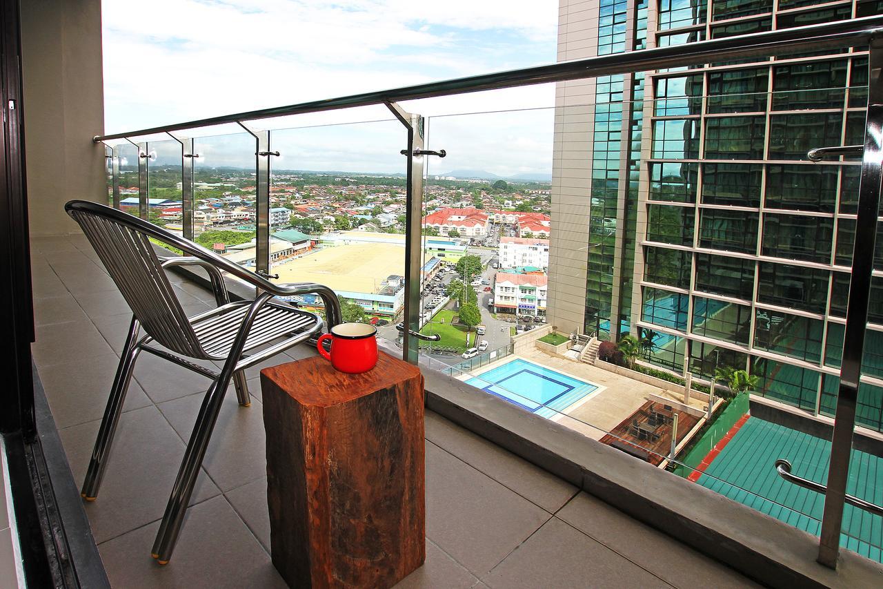 Bernard Holiday Home @ Imperial Suites Kuching Eksteriør bilde